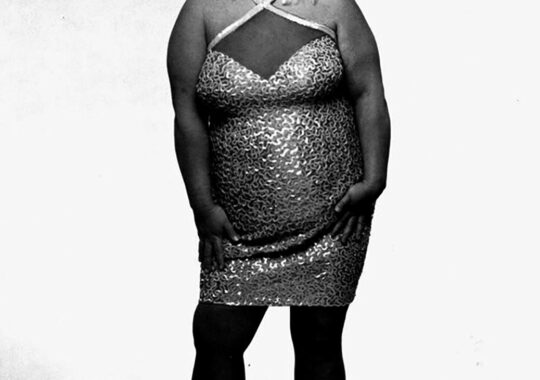 Divine, el icono drag, tendrá su primera biografía en español