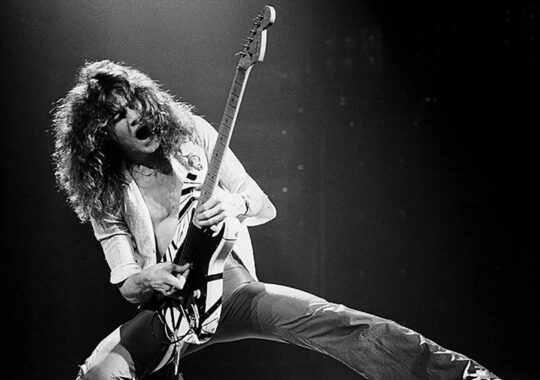 Publicarán libro fotográfico de Eddie Van Halen