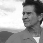 ‘Warning’, una advertencia emitida por Steven Brown